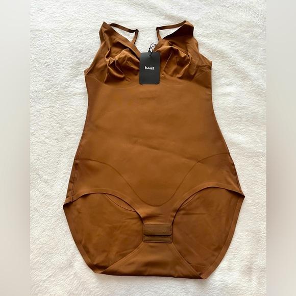 HEIST- The Outer Shaping Bodysuit - Picture 1 of 3